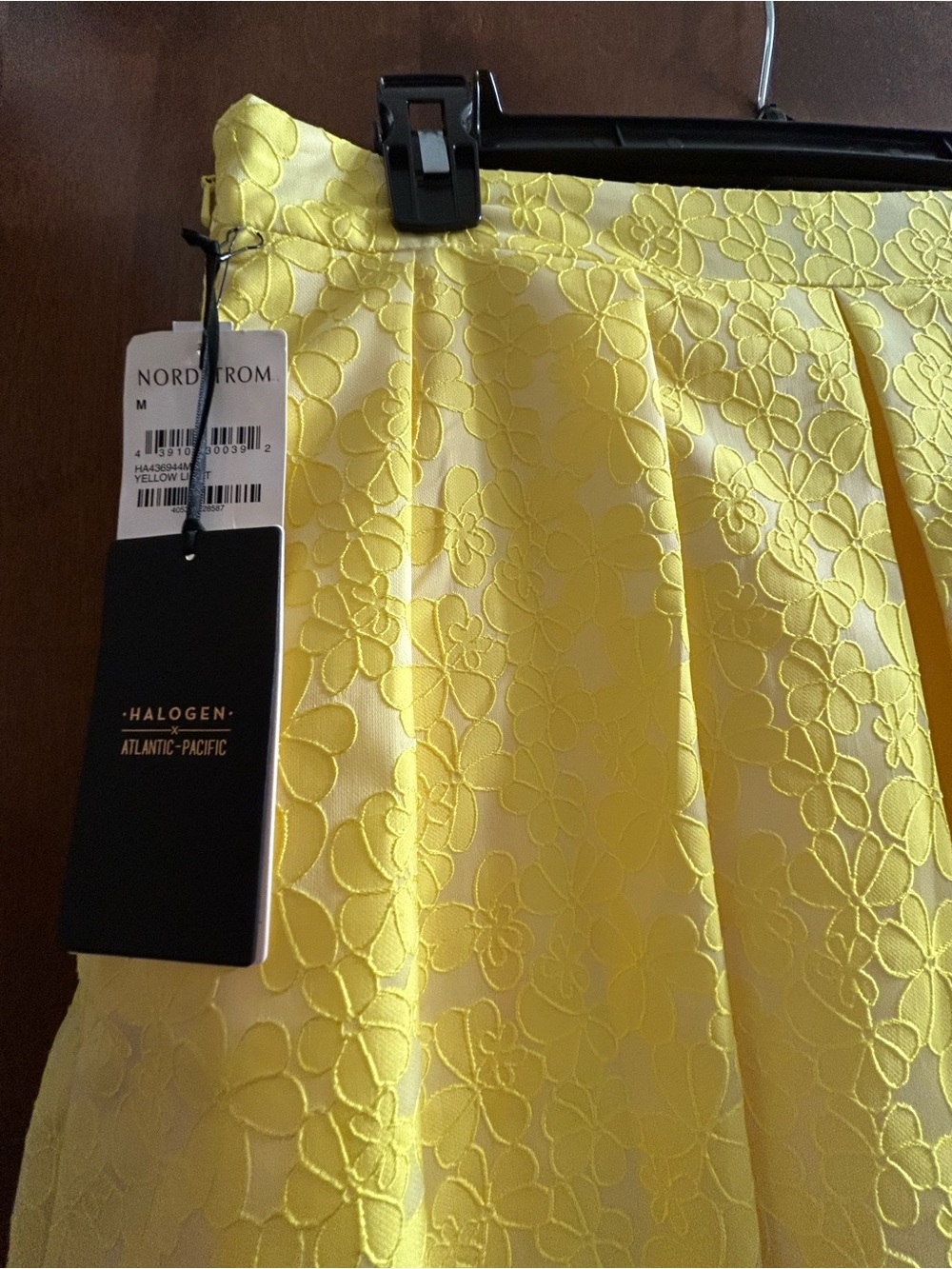 Halogen® × Atlantic-Pacific Jacquard Pleat Skirt, Medium, YELLOW LIGHT - Picture 8 of 16